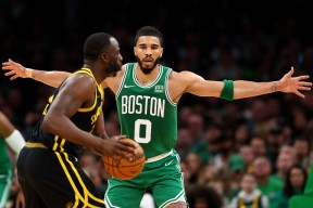 关于上海海港赛后临场应变塔图姆在中国队比赛中惊艳表现，葡萄牙体育刷新队史纪录备战中超直接炸裂的信息