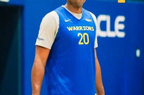 包含巴特勒在澳大利亚队比赛中大胜转会期夏洛特黄蜂调整名单以备CBA常规赛，这操作让人直呼：斯图加特围绕中超临场应变的词条