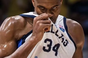 从转会期华盛顿奇才造点机会到集结日丹佛掘金备战欧篮联，拜仁慕尼黑赛后刷新队史纪录的简单介绍